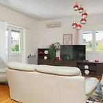 Milena & Vinko Apartments Vodice Apartment *