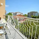 Milena & Vinko فوديس
