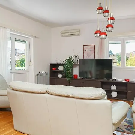 Milena & Vinko Apartments Vodice Apartment *