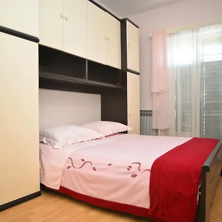 Milena & Vinko Apartments Vodice