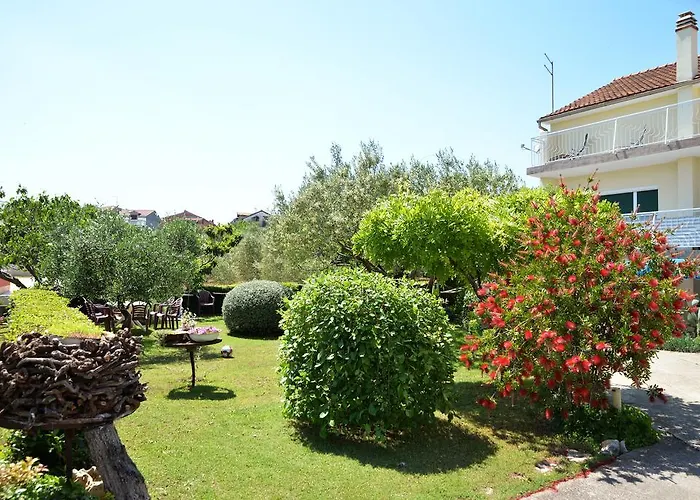 Milena & Vinko Apartments Vodice