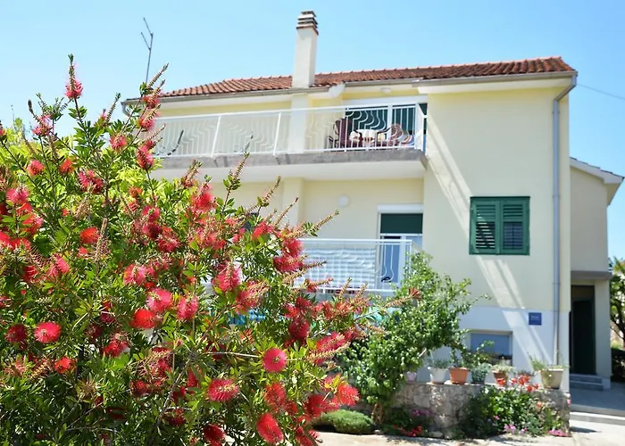 Milena & Vinko Apartments Vodice